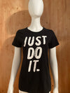 NIKE SLIMT FIT JUST DO IT Graphic Print Adult L Large Lrg T-Shirt Tee Shirt 