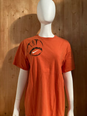 NIKE "FOOTBALL" Graphic Print Kids Youth Unisex T-Shirt Tee Shirt XL Xtra Extra Large Orange Shirt