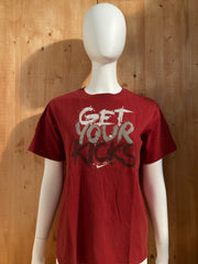 NIKE "GET YOUR KICKS" Graphic Print Kids Youth Unisex T-Shirt Tee Shirt XL Xtra Extra Large Red Shirt