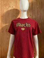 NIKE "D BACKS" Graphic Print Kids Youth Unisex T-Shirt Tee Shirt XL Xtra Extra Large Red Shirt