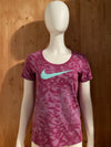 NIKE "SWOOSH" The Nike Tee Graphic Print Dri Fit Atheltic Cut Adult T-Shirt Tee Shirt M Medium MD Purple Scoop Neck Shirt