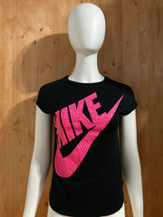 NIKE "SWOOSH" Graphic Print Girls T-Shirt Tee Shirt L Lrg Large Black Shirt