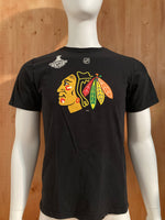 REEBOK "MARIAN HOSSA" CHICAGO BLACKHAWKS 81 NHL 2015 STANLEY CUP CHAMPIONS HOCKEY Graphic Print Adult M Medium MD Black T-Shirt Tee Shirt